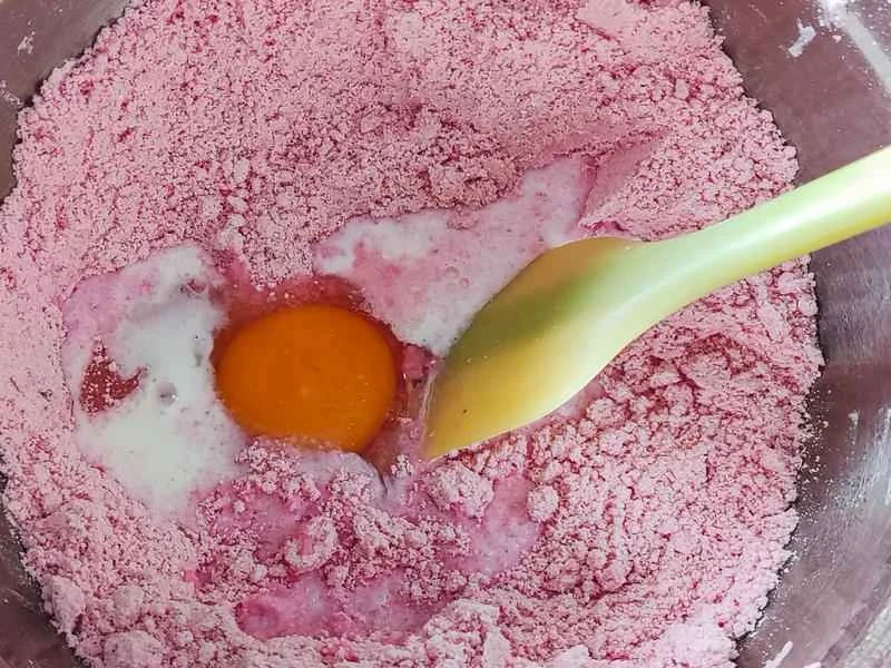 How to make pure milk hand-torn toast: Step 1