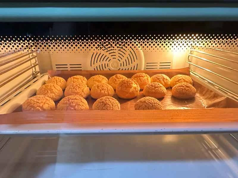 How to make pure milk hand-torn toast: Step 1