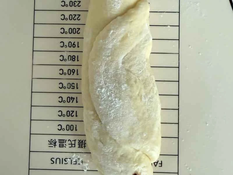 How to make pure milk hand-torn toast: Step 1