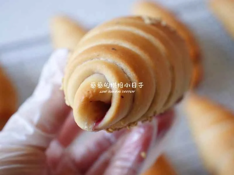 How to make pure milk hand-torn toast: Step 1