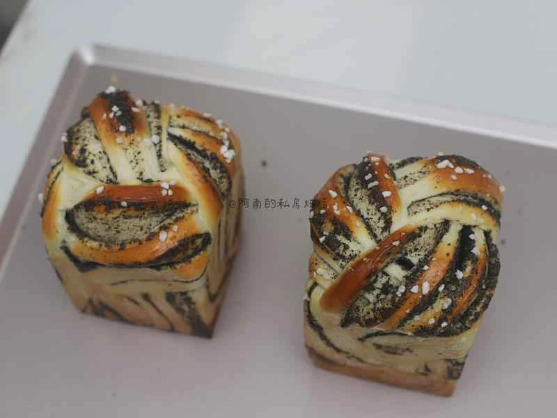 How to make pure milk hand-torn toast: Step 1