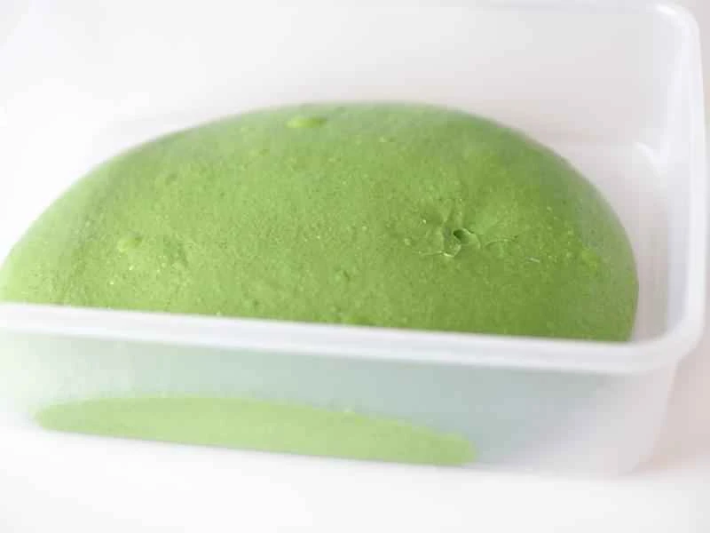 How to make pure milk hand-torn toast: Step 1