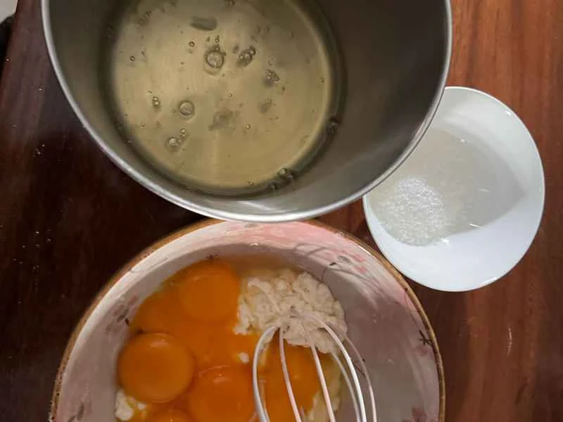 How to make pure milk hand-torn toast: Step 1