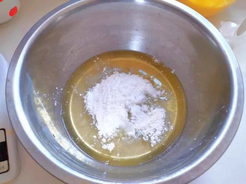 How to make pure milk hand-torn toast: Step 1