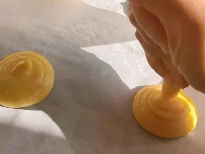 How to make pure milk hand-torn toast: Step 1