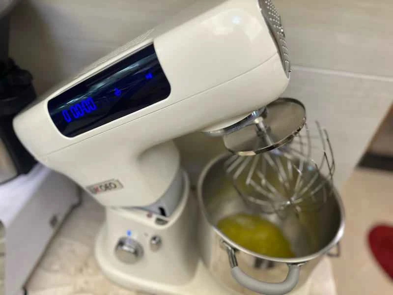 How to make pure milk hand-torn toast: Step 1