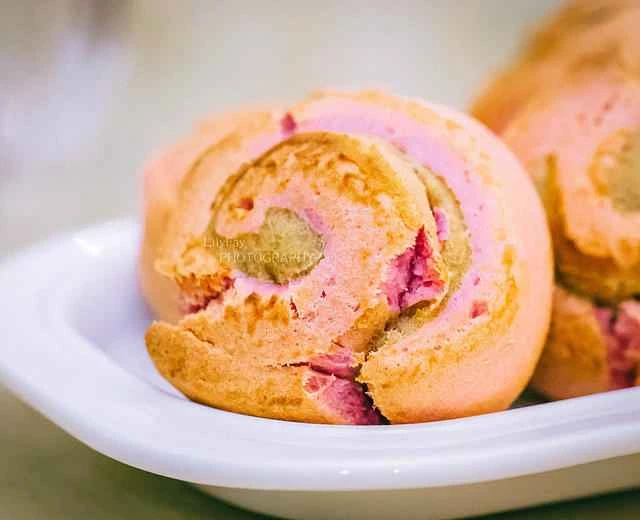 Recipe for Pink Chestnut Sauce Scones