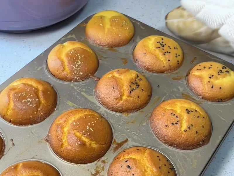 How to make pure milk hand-torn toast: Step 1