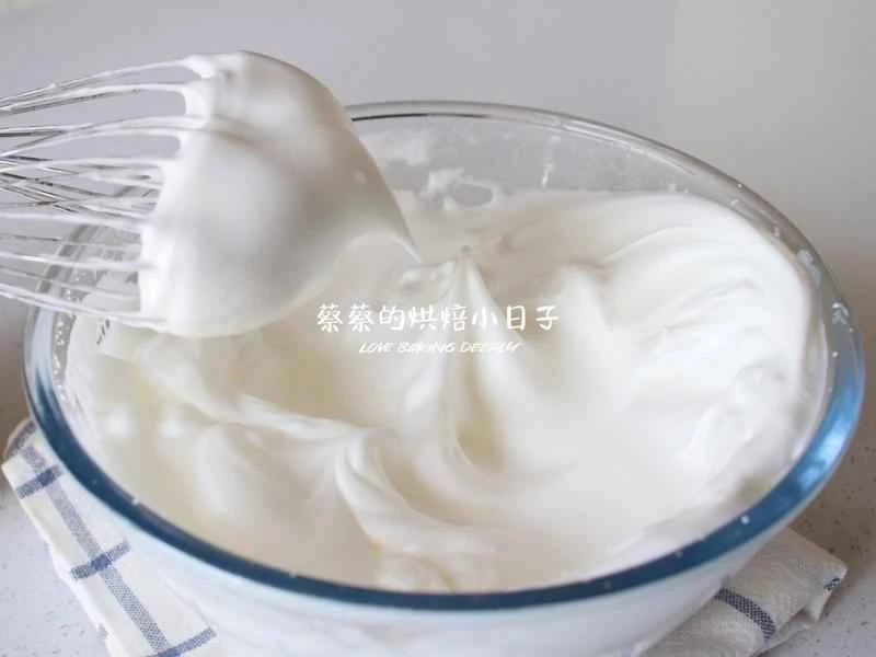 How to make pure milk hand-torn toast: Step 1