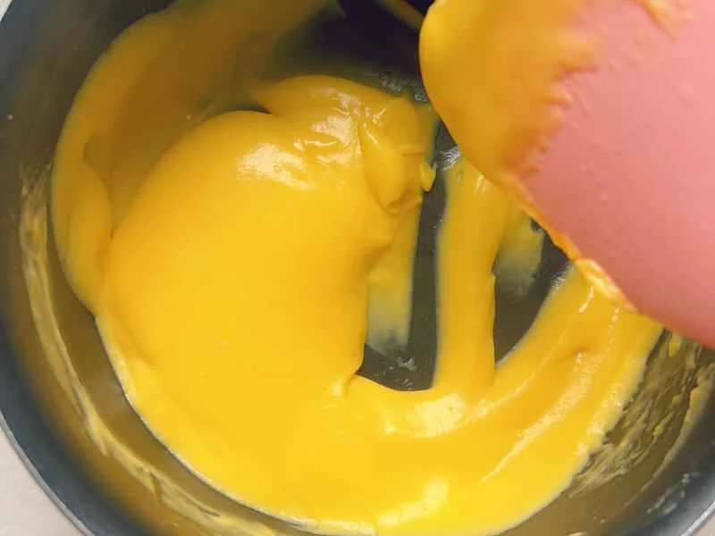 How to make pure milk hand-torn toast: Step 1