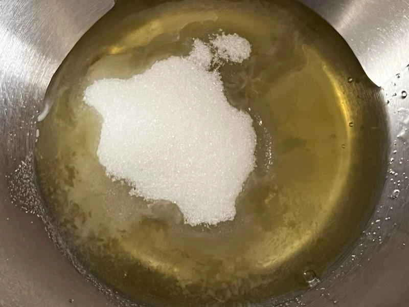 How to make pure milk hand-torn toast: Step 1