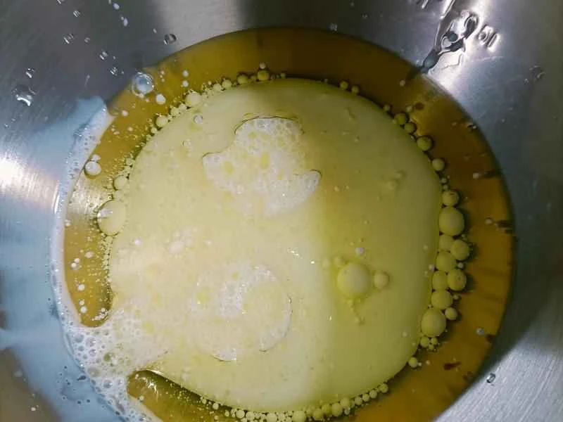 How to make pure milk hand-torn toast: Step 1