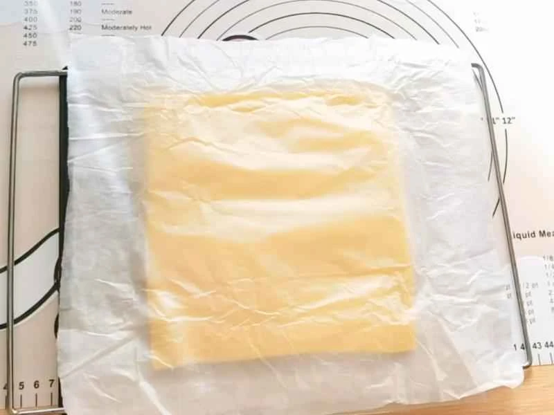 How to make pure milk hand-torn toast: Step 1