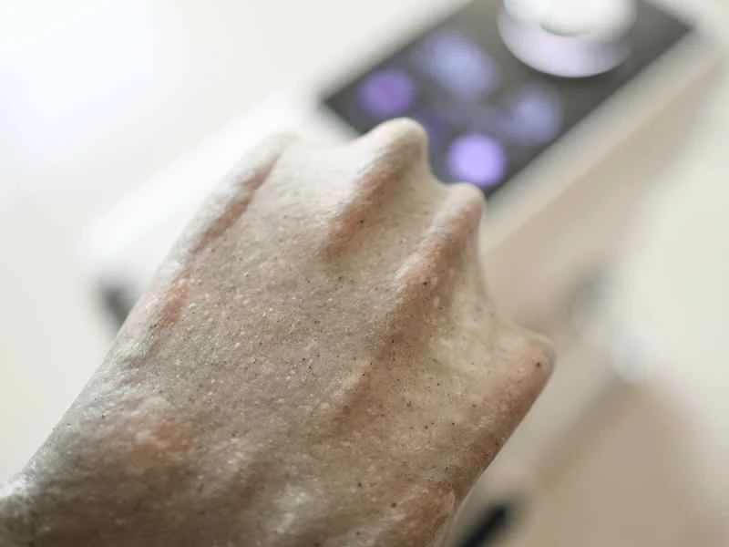 How to make pure milk hand-torn toast: Step 1