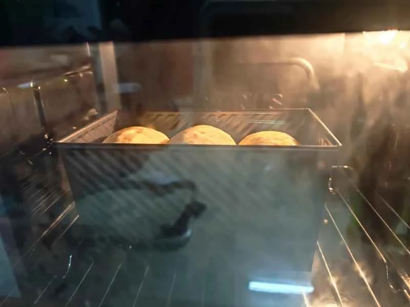 How to make pure milk hand-torn toast: Step 1