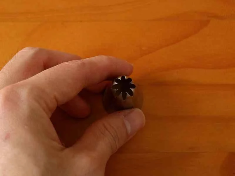 How to make pure milk hand-torn toast: Step 1