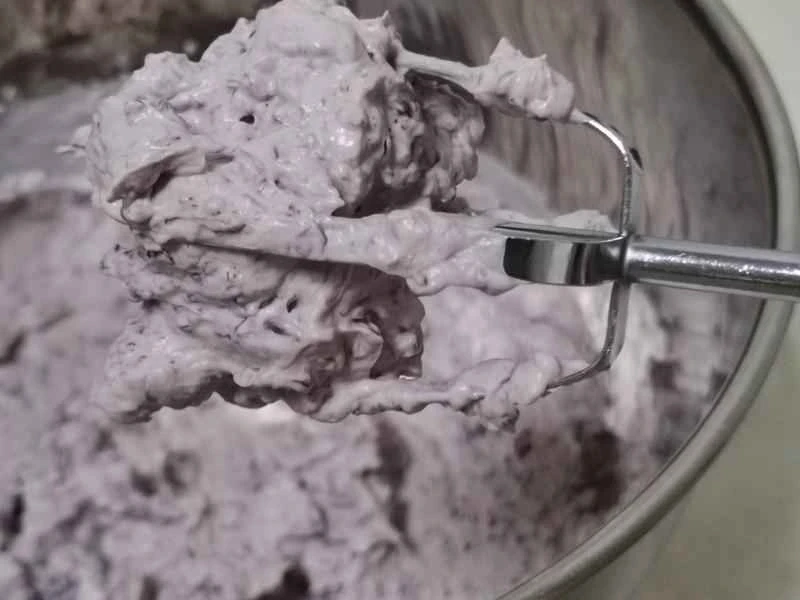 How to make pure milk hand-torn toast: Step 1