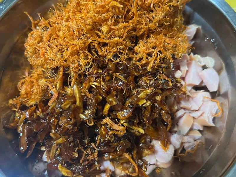 How to make pure milk hand-torn toast: Step 1