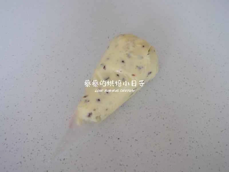 How to make pure milk hand-torn toast: Step 1