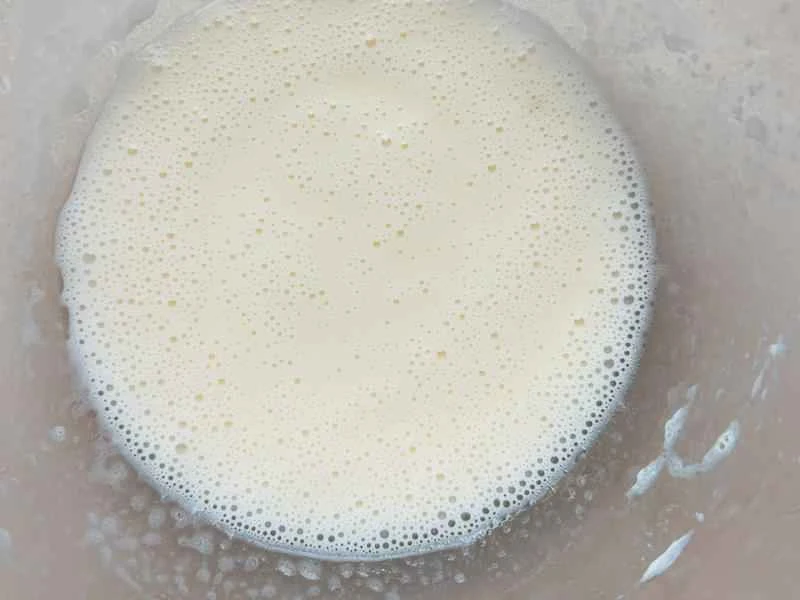 How to make pure milk hand-torn toast: Step 1