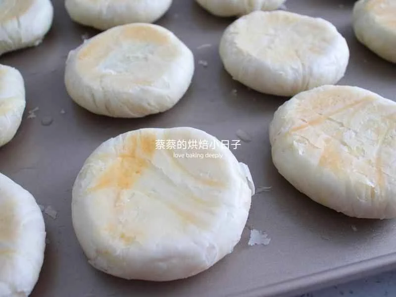 How to make pure milk hand-torn toast: Step 1