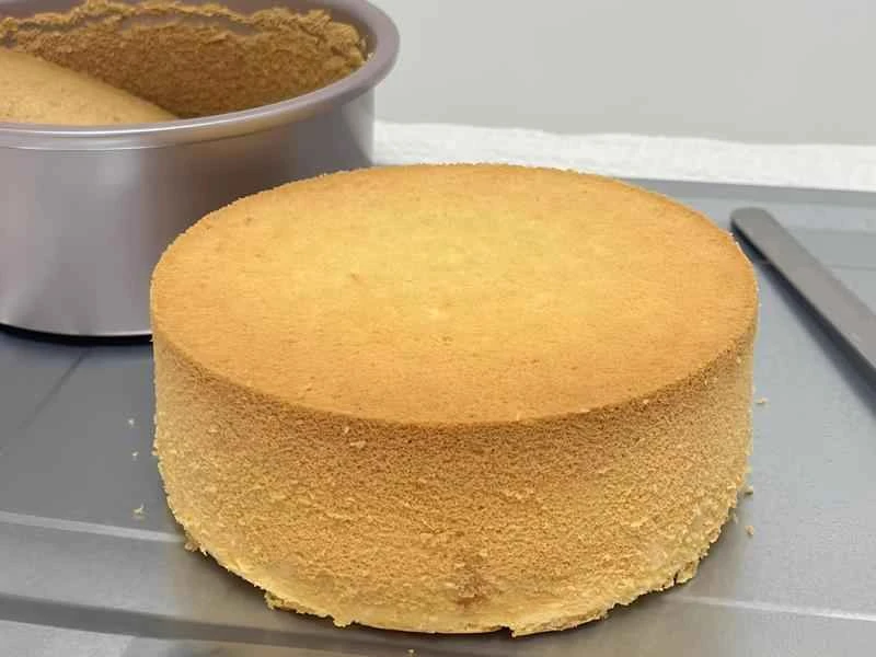 How to make pure milk hand-torn toast: Step 1