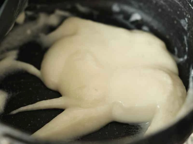 How to make pure milk hand-torn toast: Step 1