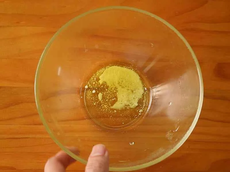 How to make pure milk hand-torn toast: Step 1