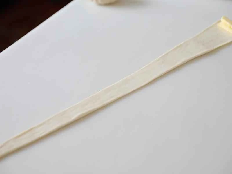 How to make pure milk hand-torn toast: Step 1