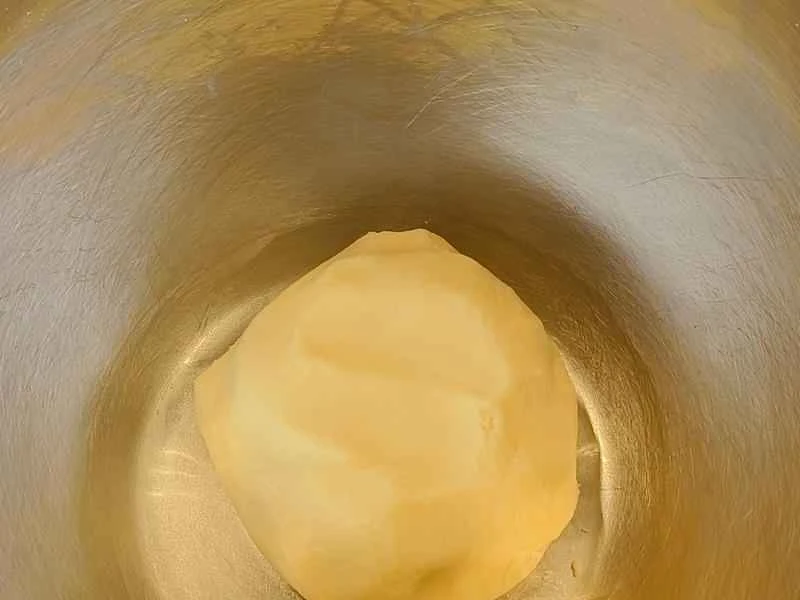 How to make pure milk hand-torn toast: Step 1