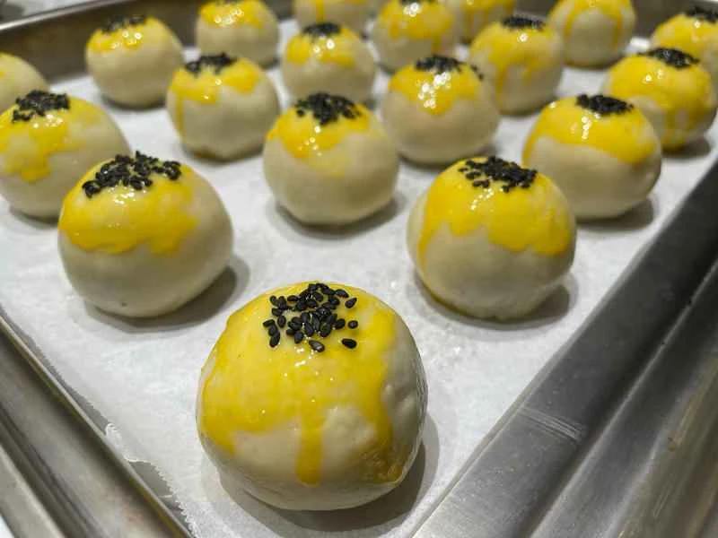 How to make pure milk hand-torn toast: Step 1