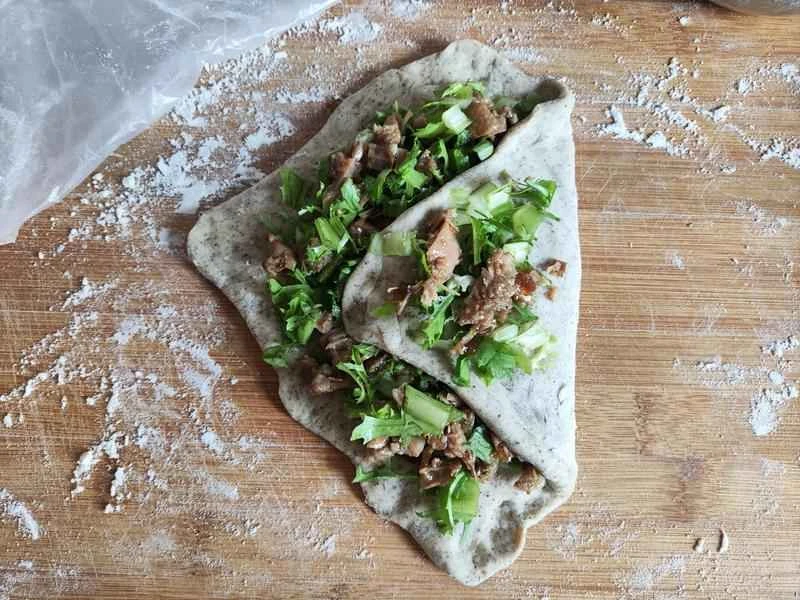 How to make pure milk hand-torn toast: Step 1