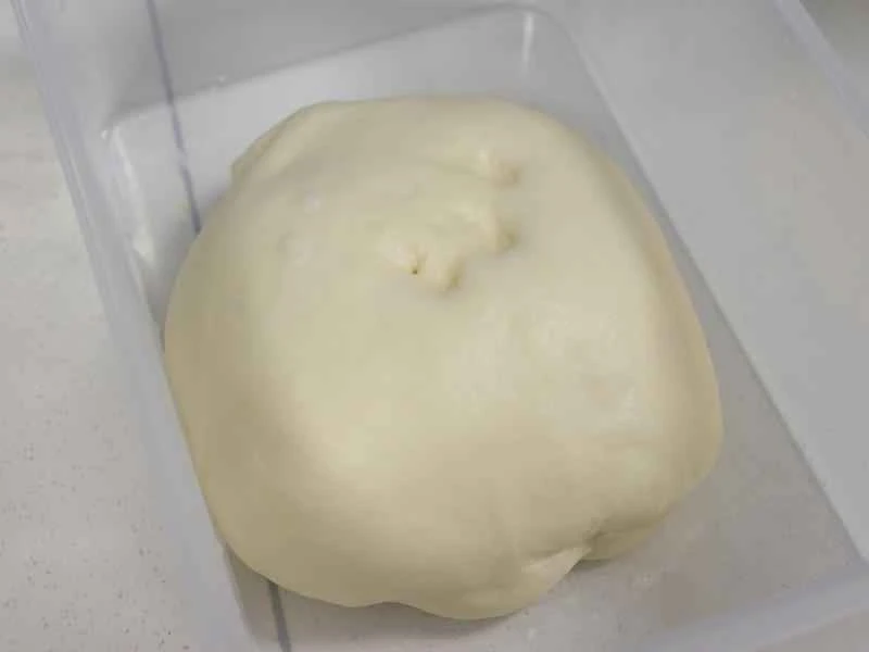 How to make pure milk hand-torn toast: Step 1