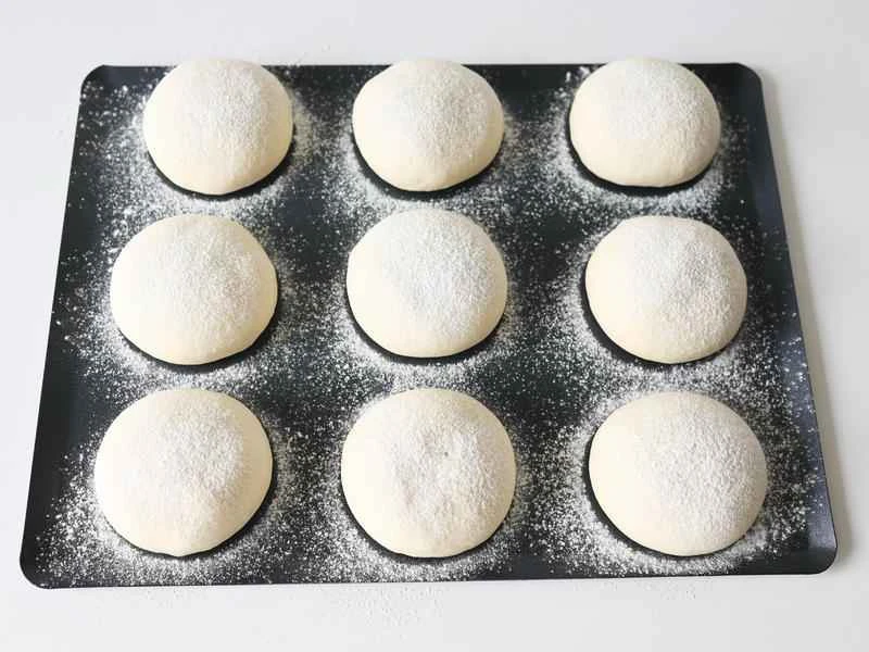 How to make pure milk hand-torn toast: Step 1