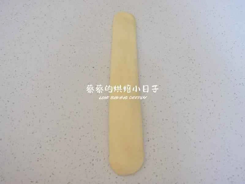 How to make pure milk hand-torn toast: Step 1