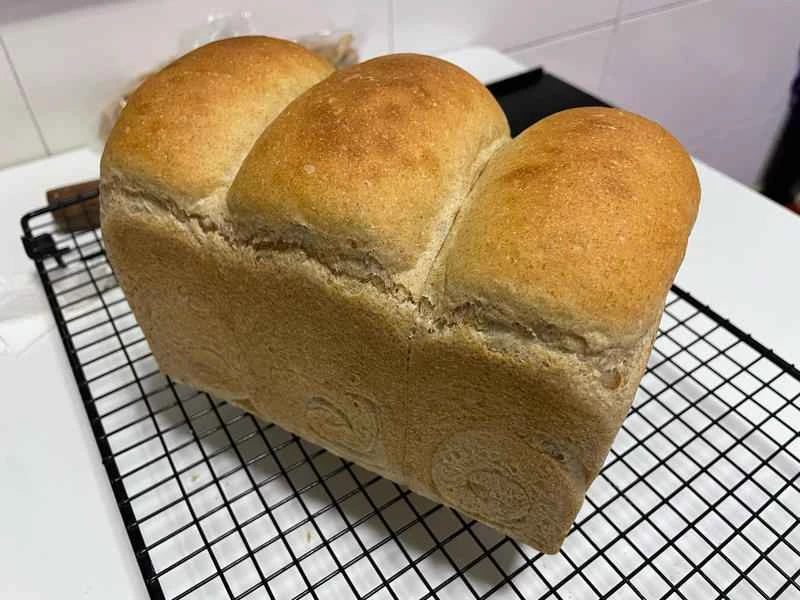 How to make pure milk hand-torn toast: Step 1