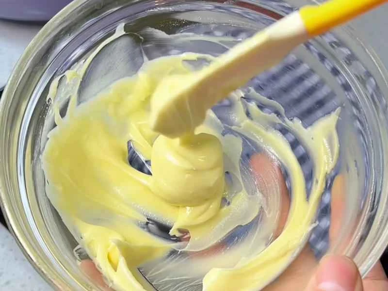 How to make pure milk hand-torn toast: Step 1