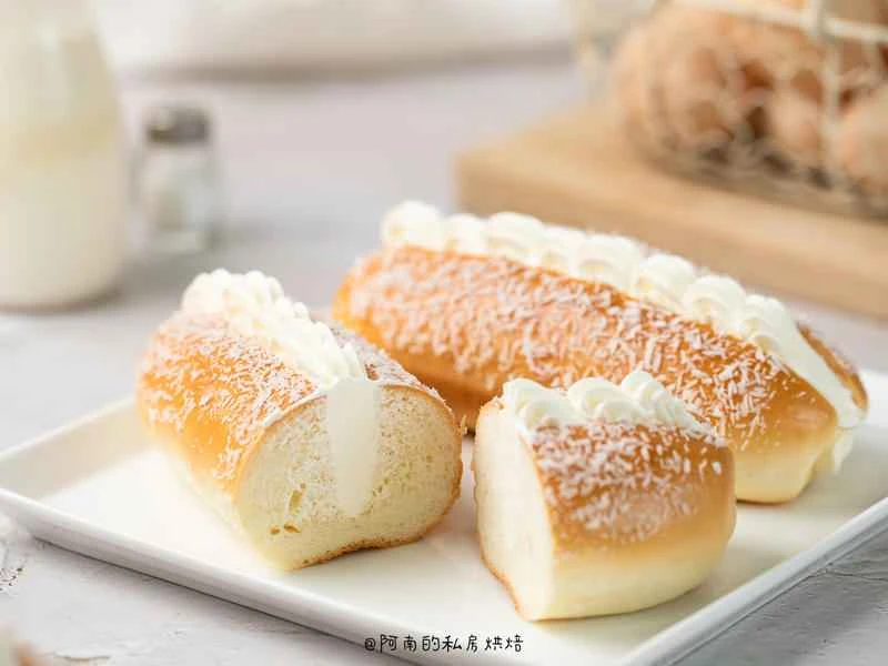 How to make pure milk hand-torn toast: Step 1