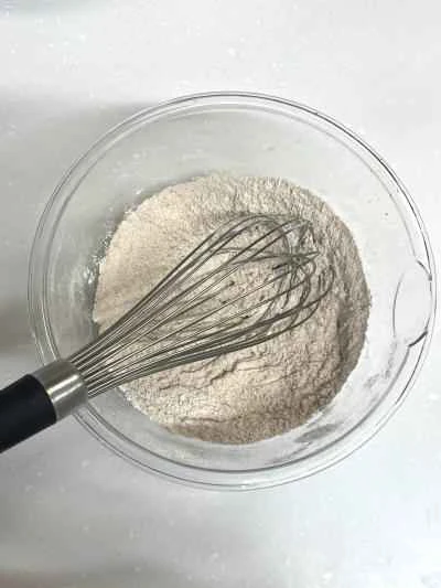 How to make pure milk hand-torn toast: Step 1