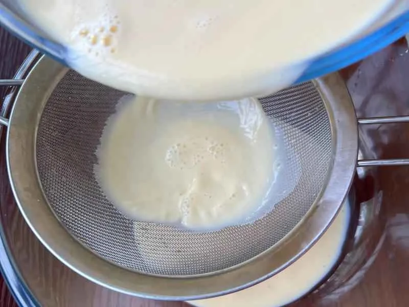 How to make pure milk hand-torn toast: Step 1