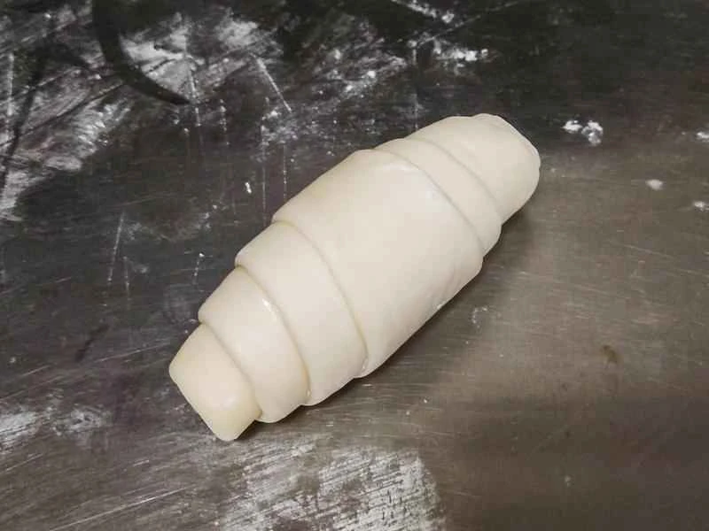 How to make pure milk hand-torn toast: Step 1