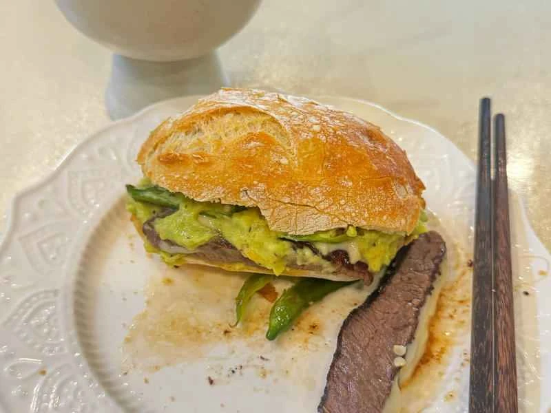 How to make pure milk hand-torn toast: Step 1