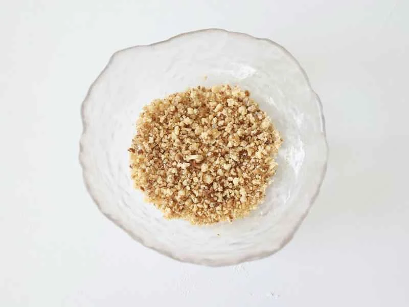 How to make pure milk hand-torn toast: Step 1