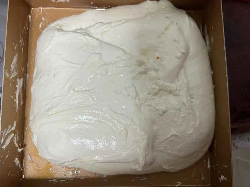 How to make pure milk hand-torn toast: Step 1