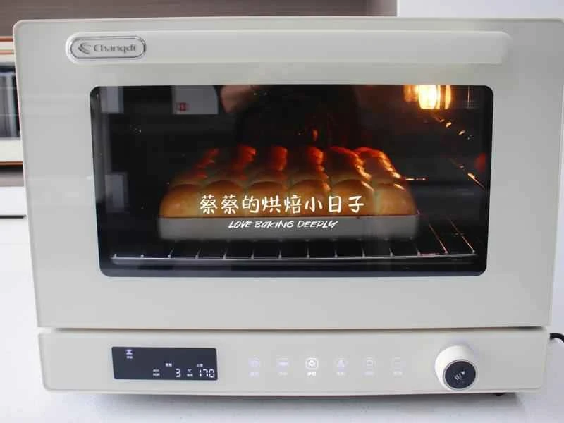 How to make pure milk hand-torn toast: Step 1