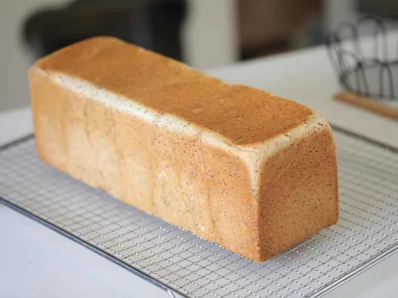 How to make pure milk hand-torn toast: Step 1