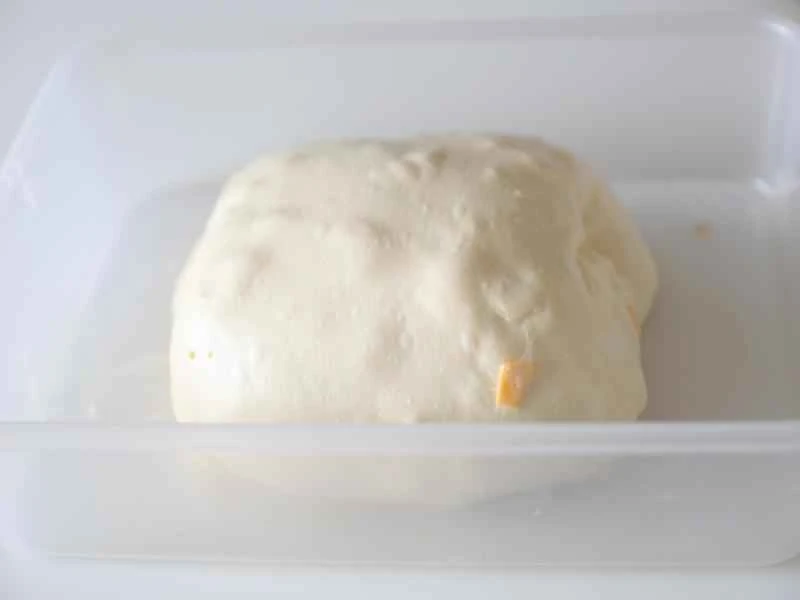 How to make pure milk hand-torn toast: Step 1