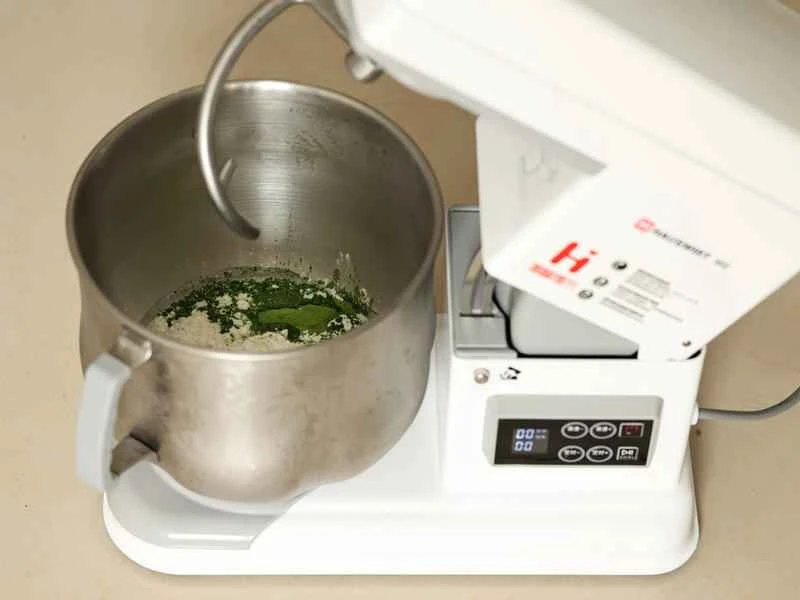 How to make pure milk hand-torn toast: Step 1