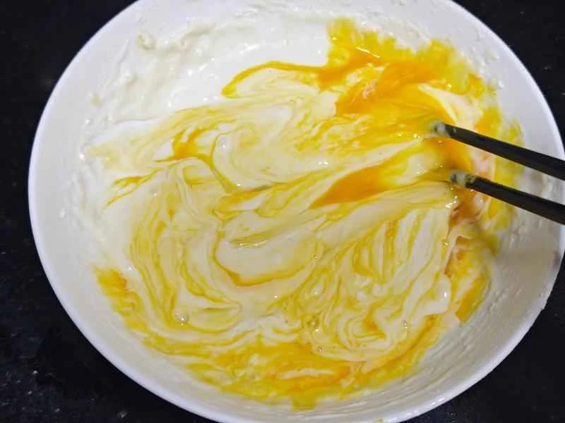 How to make pure milk hand-torn toast: Step 1