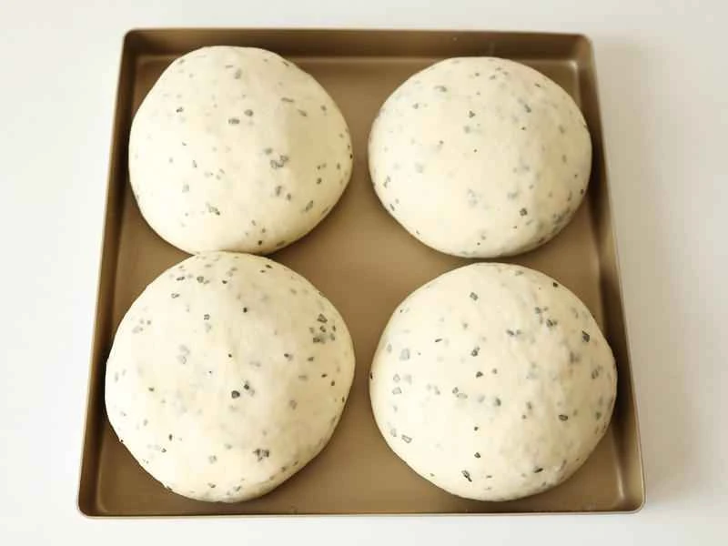 How to make pure milk hand-torn toast: Step 1